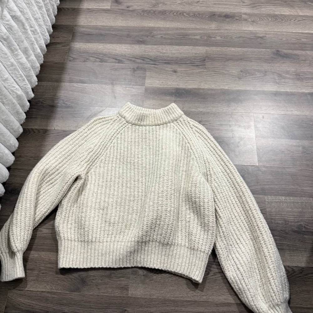 Universal Thread Cream Turtleneck Sweater